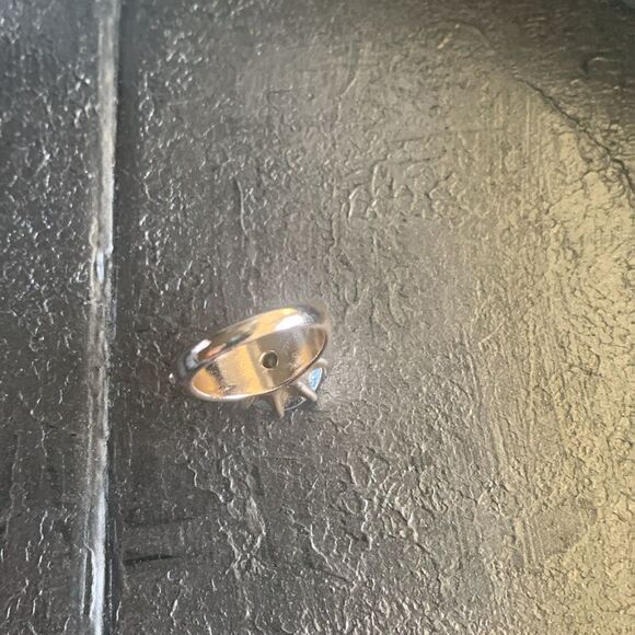 Vintage Large Vibrant Clear Crystal High-set Solitaire ring, Unmarked - Picture 5 of 5